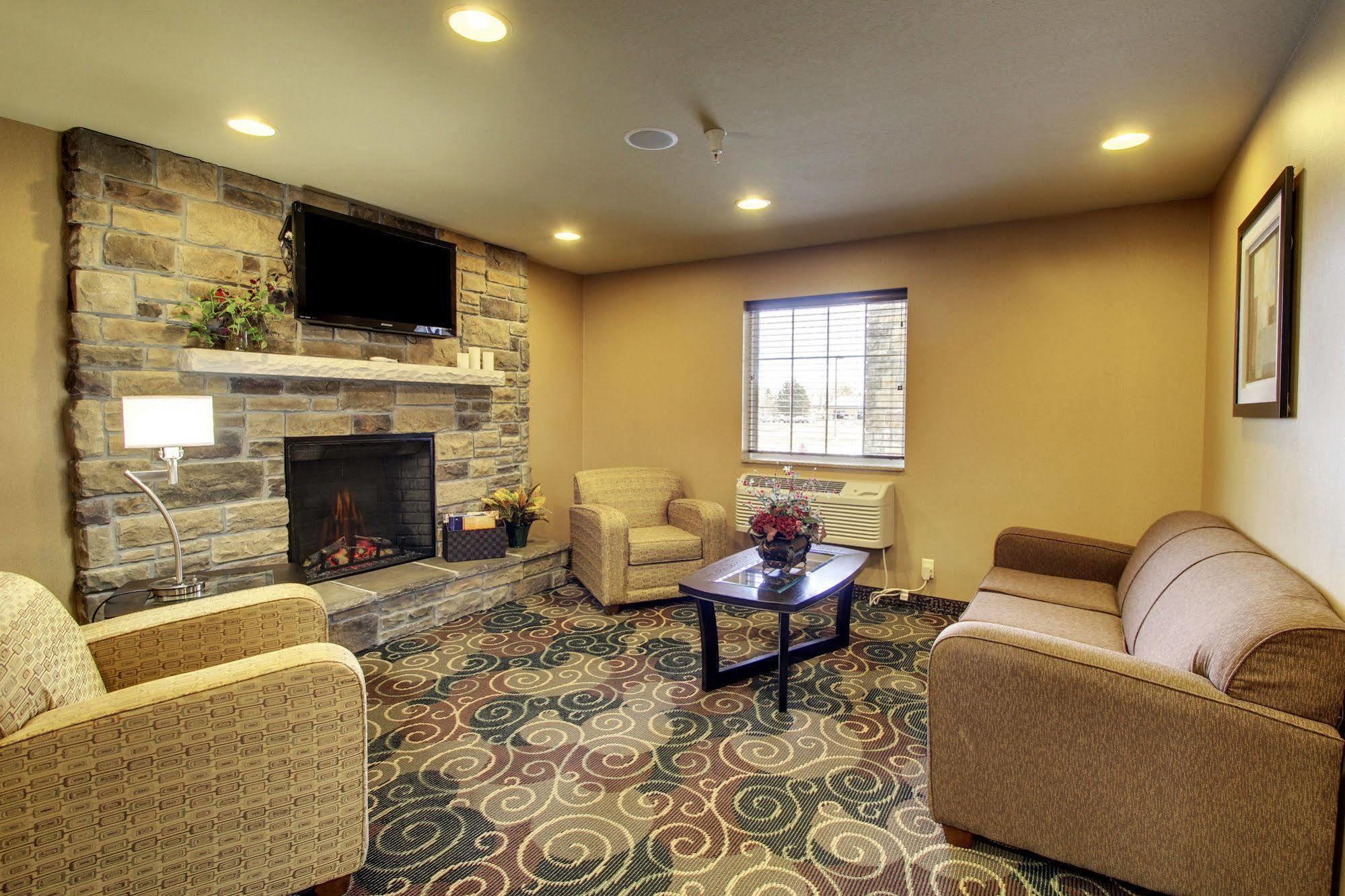 Cobblestone Inn & Suites - Hartington Kültér fotó